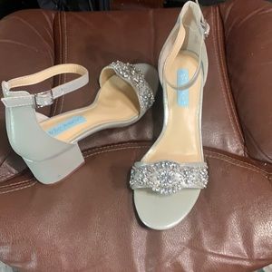 💗Betsey Johnson Rhinestone heels💗